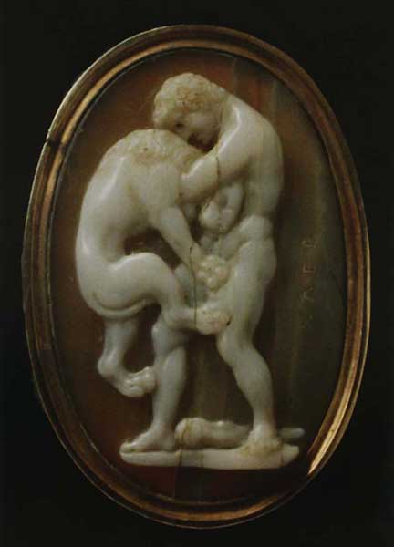 Cammeo con Ercole e il leone in anello d’oro Cammeo con Ercole e il leone in anello d’oro
