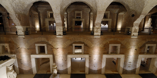 Veduta dall'alto della Grande Aula nei Mercati di Traiano