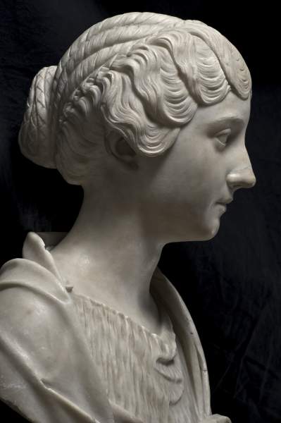 Busto di Faustina Minore 