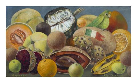 Frida Kahlo (1907-1954) Naturaleza muerta con perico y bandera Natura morta con pappagallo e bandiera 1951 olio su masonite, 28 x 40 cm Città del Messico, Collezione privata, courtesy AC Associates © Banco de México Frida Kahlo (1907-1954) Naturaleza muerta con perico y bandera Natura morta con pappagallo e bandiera 1951 olio su masonite, 28 x 40 cm Città del Messico, Collezione privata, courtesy AC Associates © Banco de México