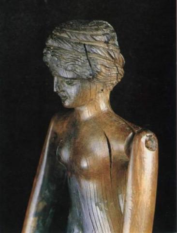   Bambola in avorio con arti mobili ed articolati dal corredo funerario di Crepereia Tryphaena (metà del II secolo d.C.)