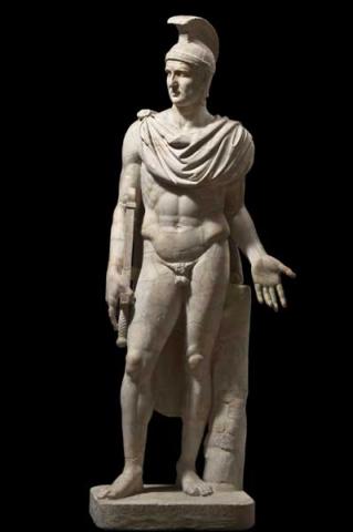 Statua-ritratto maschile in Armi,  metà del III secolo d.C. - Musei Capitolini, Centrale Montemartini Roma, Italia © Foto di Zeno Colantoni