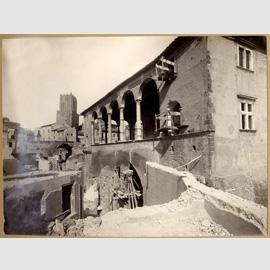 Filippo Reale (Roma 1878 - 1962) - Loggia della casa dei Cavalieri di Rodi e torre delle Milizie, 1928-1929 ca. - gelatina bromuro d’argento, mm. 195 x 257 - Roma, Museo di Roma - Archivio Fotografico Comunale, AF 18781